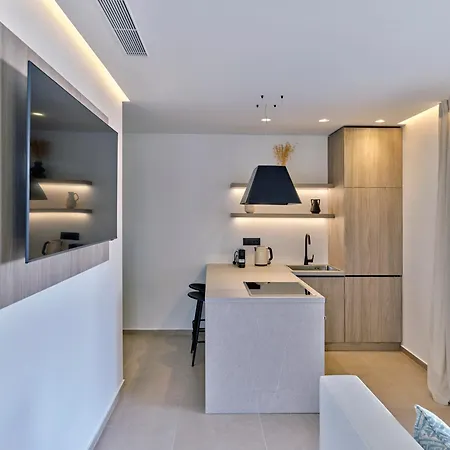 Sol Alma Paros * 纳乌萨